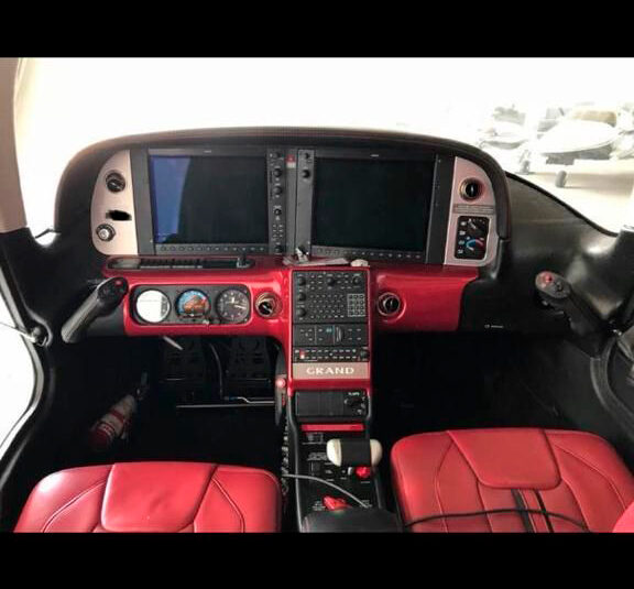 Avião Cirrus SR22 Grand – Ano 2014 – 1.350 H.T.