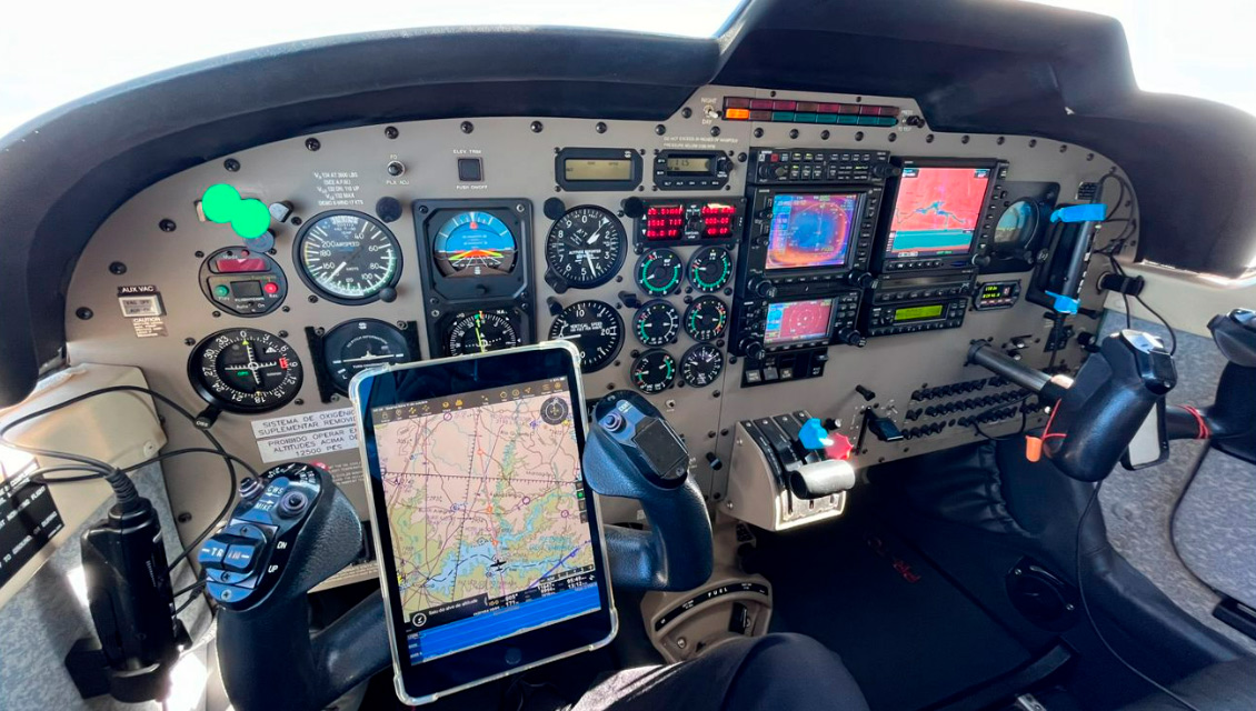 Avião Monomotor Piper Saratoga ll TC – Ano 2001 – 3.270 H.T.