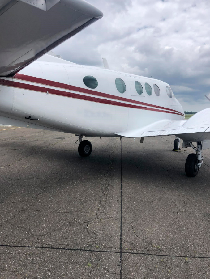 Avião Beechcraft King Air E90 – Ano 1972 – 11.492 H.T.