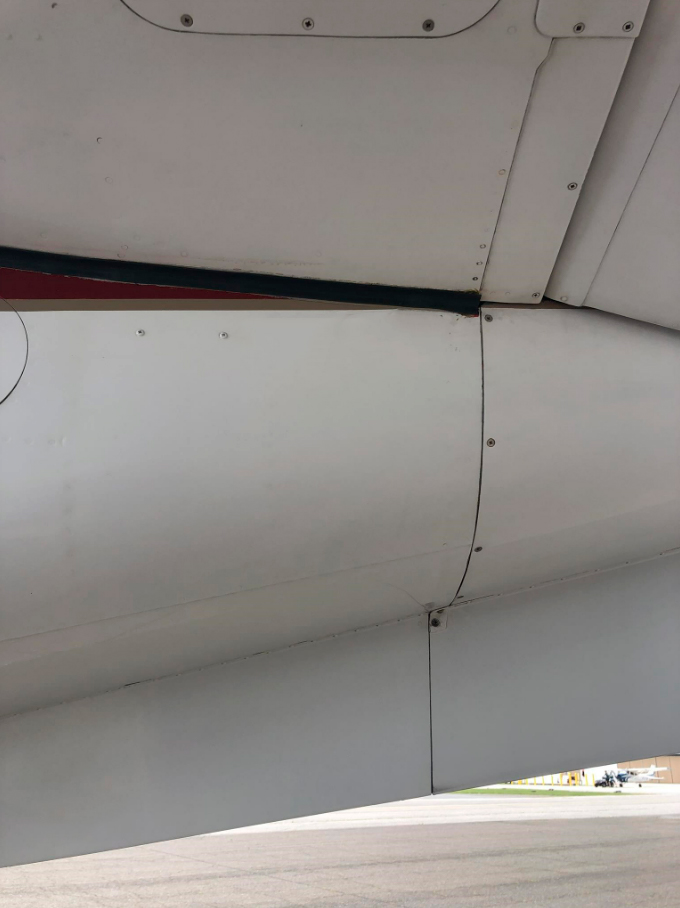 Avião Beechcraft King Air E90 – Ano 1972 – 11.492 H.T.