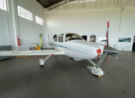 Avião Cirrus SR20 – Ano 2006 – 1.654 H.T.