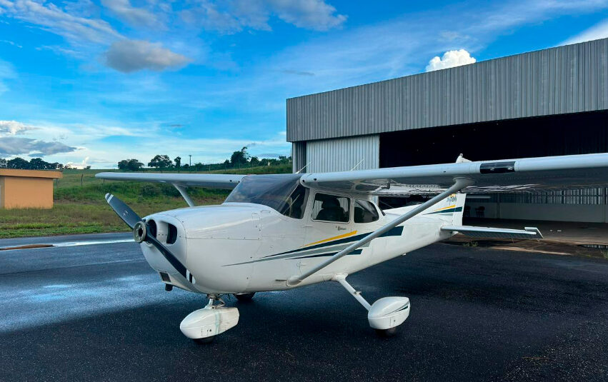 Avião Cessna 172 SP Skyhawk- Ano 2001 – 658 H.T.