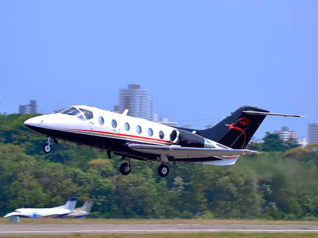 Beechcraft Hawker 400A – Ano 1993 – 8.107 H.T.