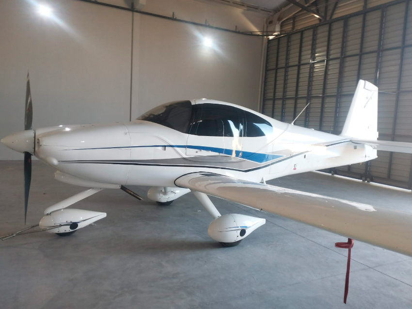 Avião Flyer RV-10 – Ano 2013 – 1.180 H.T.