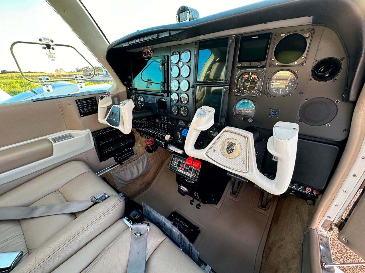 Avião Beechcraft Baron B58 – Ano 1994 – 3.200 H.T.