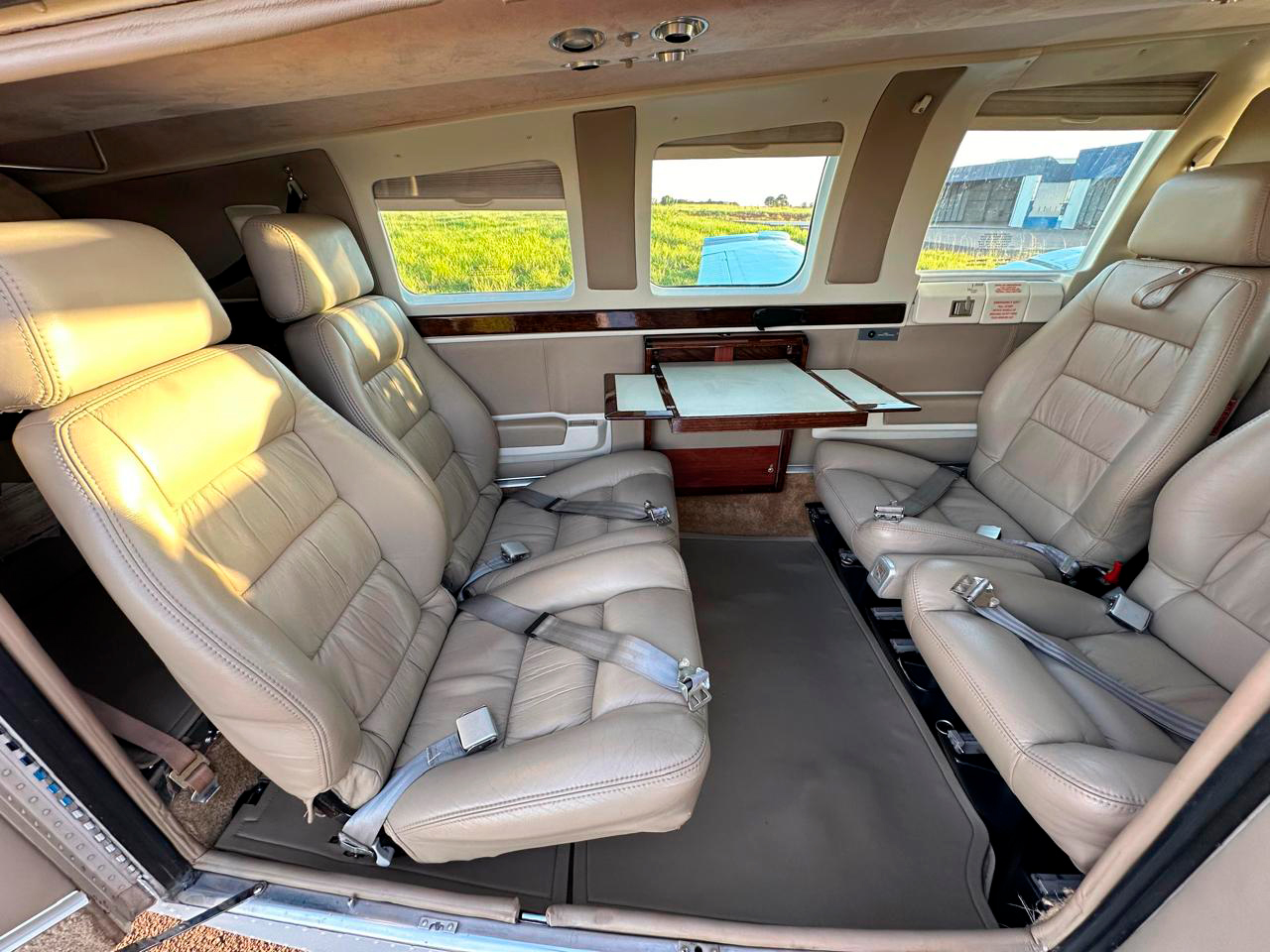 Avião Beechcraft Baron B58 – Ano 1994 – 3.200 H.T.