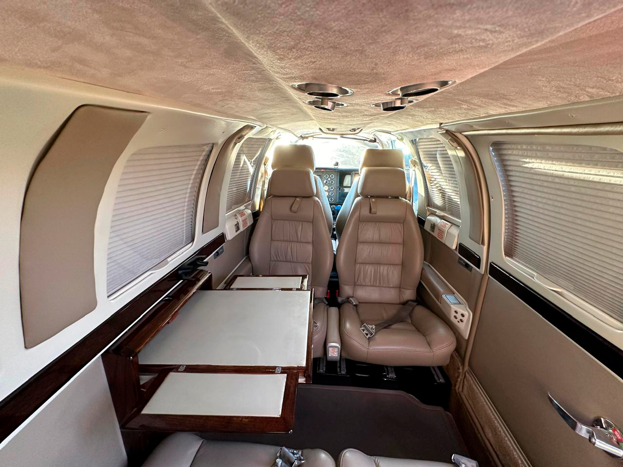 Avião Beechcraft Baron B58 – Ano 1994 – 3.200 H.T.