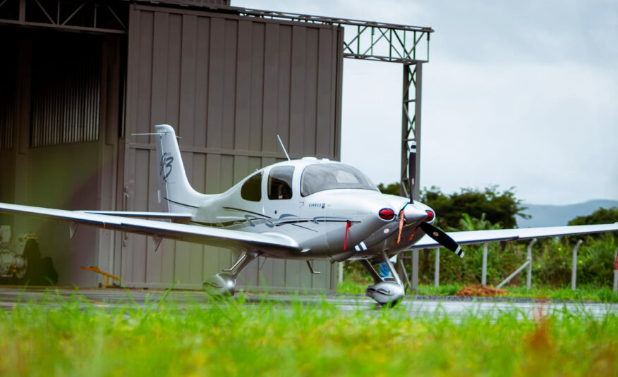 Cirrus SR22 G3 GTS – Ano 2007 – 2.300 H.T.