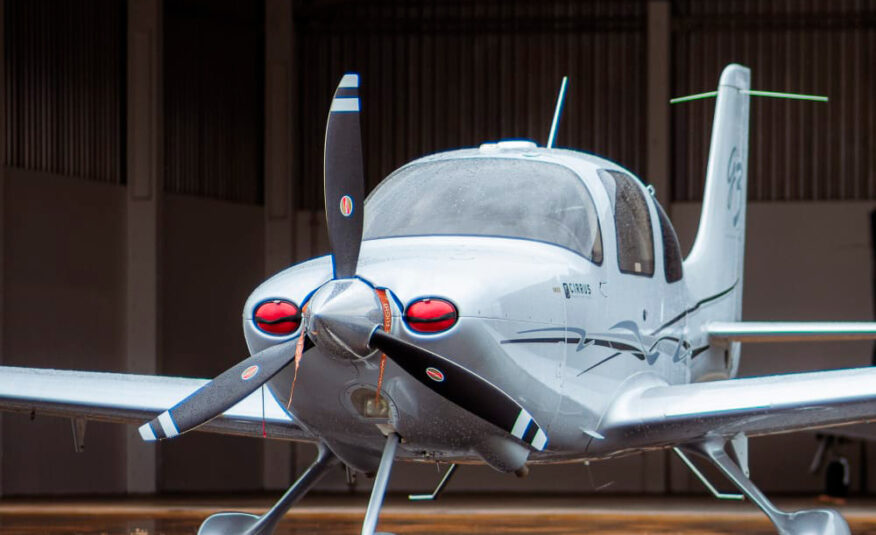 Cirrus SR22 G3 GTS – Ano 2007 – 2.300 H.T.