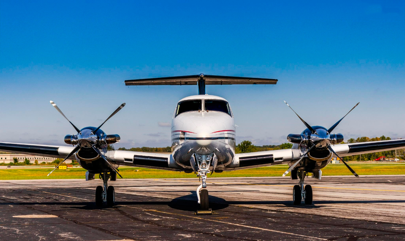 Beechcraft King Air B200 – Ano 1982 – 8.333 H.T.