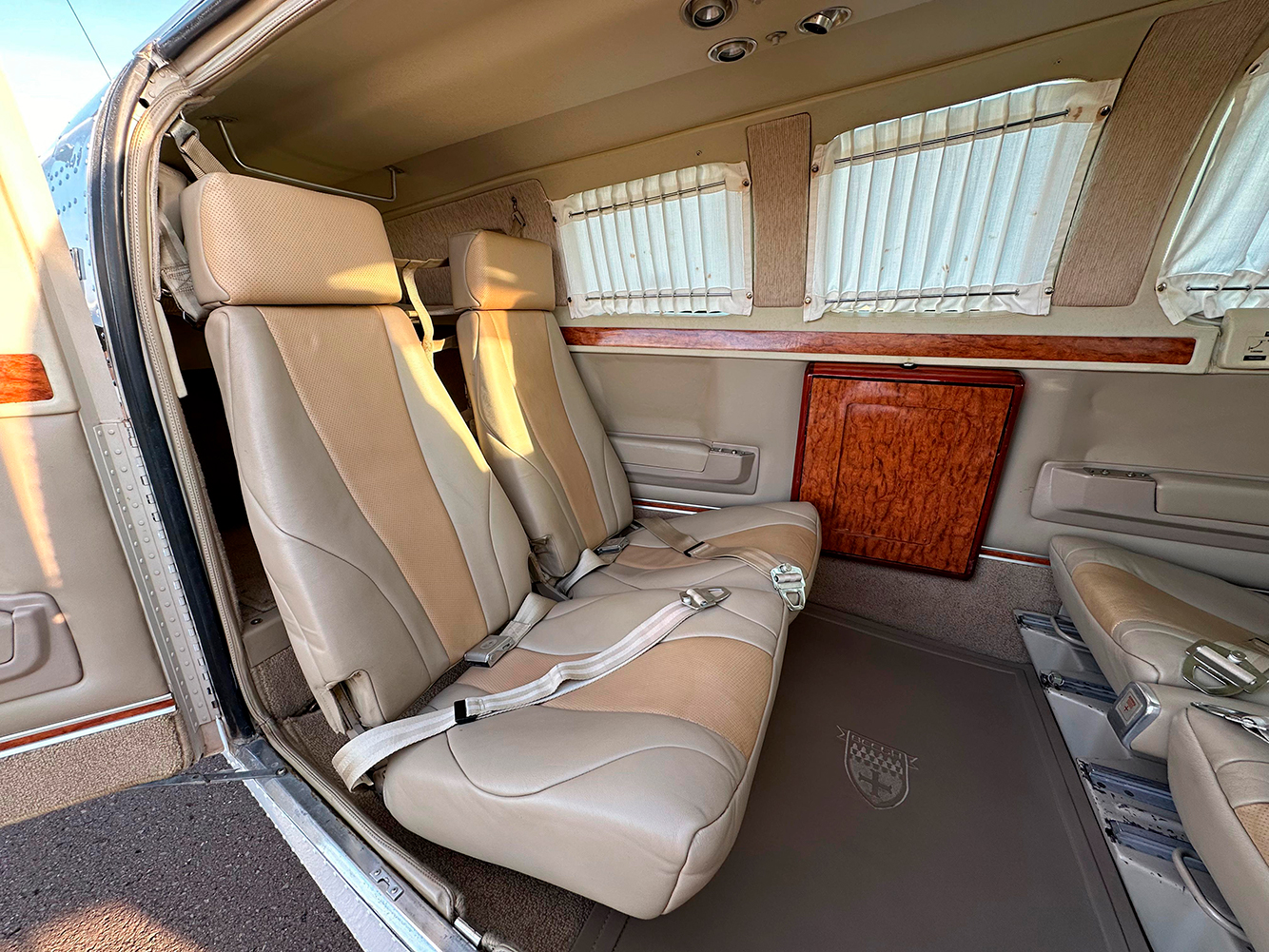 Avião Beechcraft Baron 58 – Ano 1979 – 4.700 H.T.