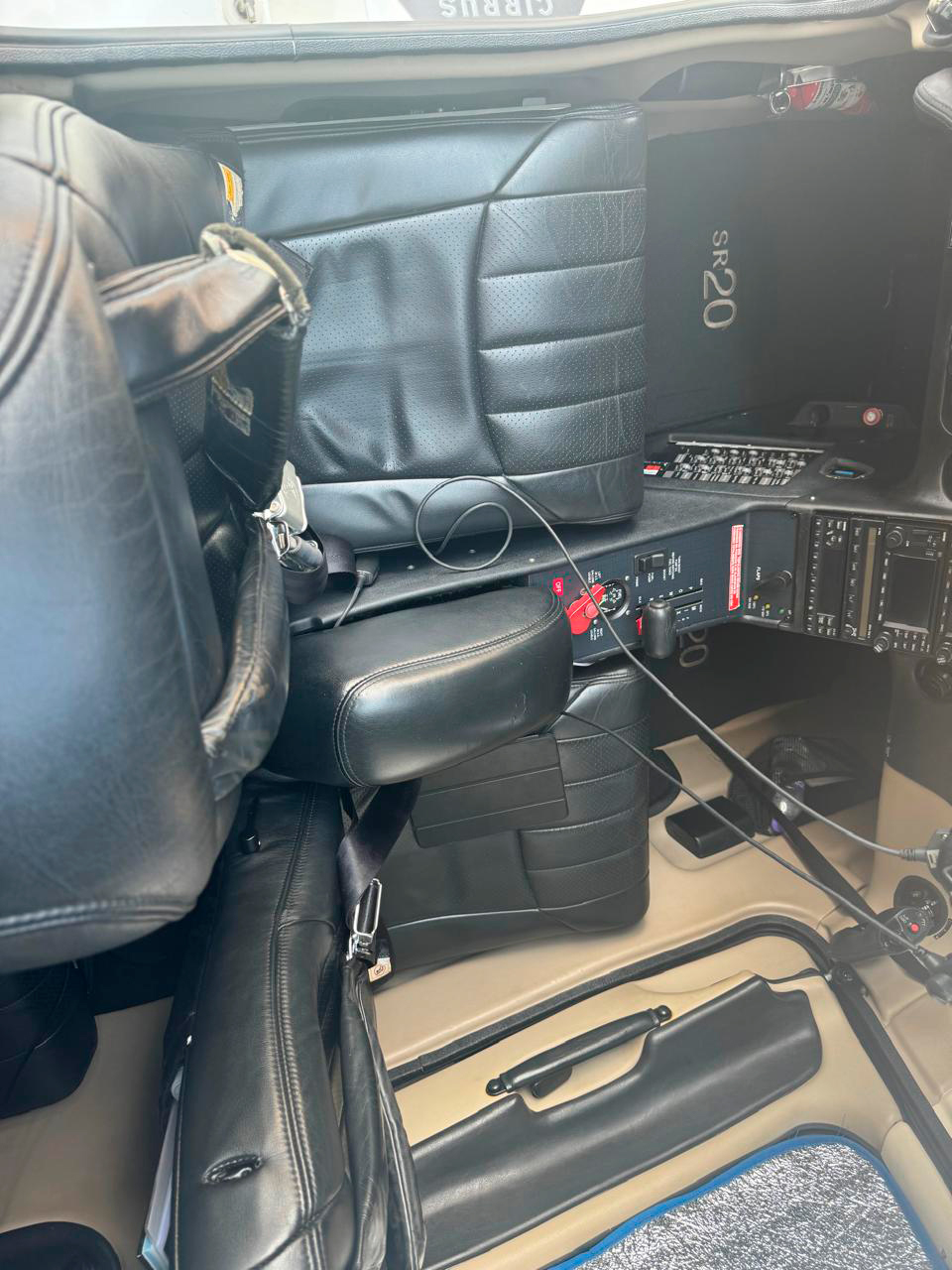 Cirrus SR20 G3 – Ano 2008 – 1.323 H.T.