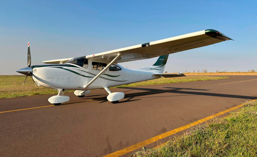 Cessna 182S Skylane Aspirado – Ano 1998 – 1.700 H.T.