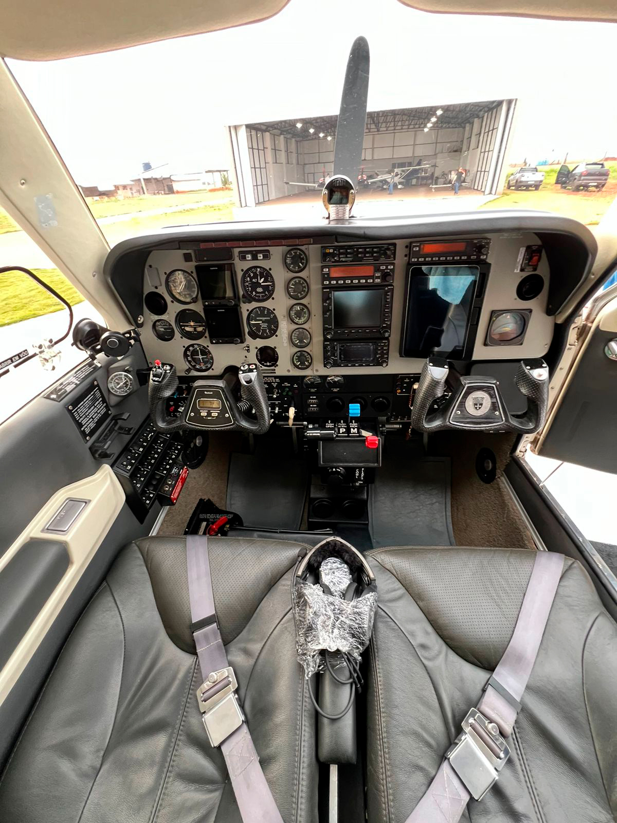 Beechcraft Bonanza A36 – Ano 2003 – 2.500 H.T.