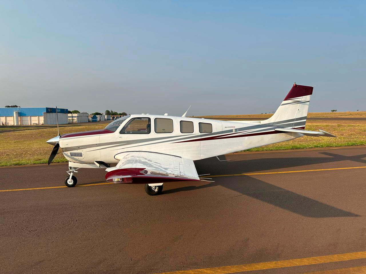 Avião Beechcraft Bonanza G36 – Ano 2006 – 1.500 H.T.