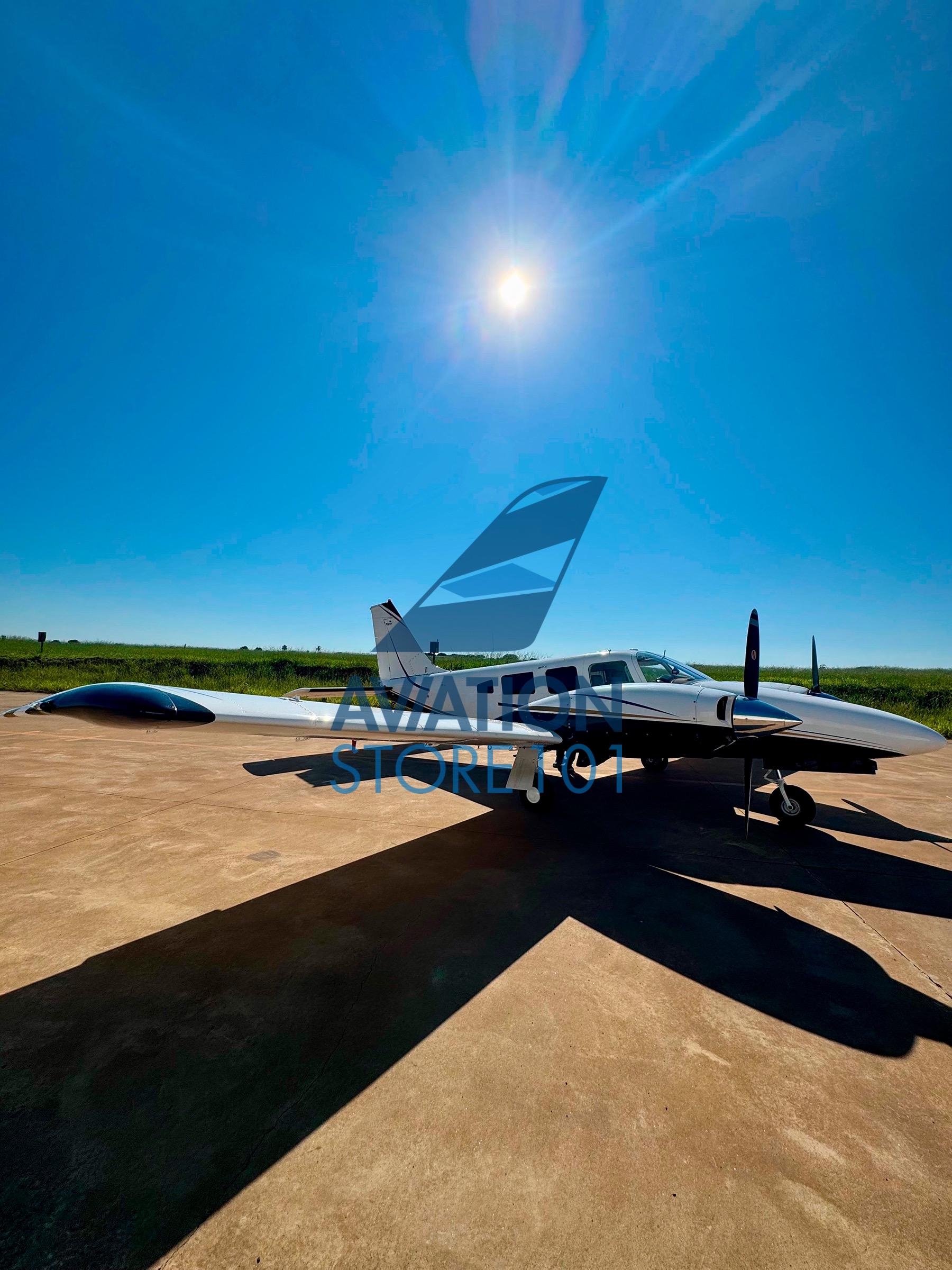 Avião Embraer Seneca II EMB-810C – Ano 1981 – 2.989 H.T.