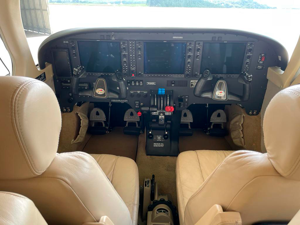 Avião Piper Seneca V PA-34-220T – Ano 2013 – 1.300 H.T.