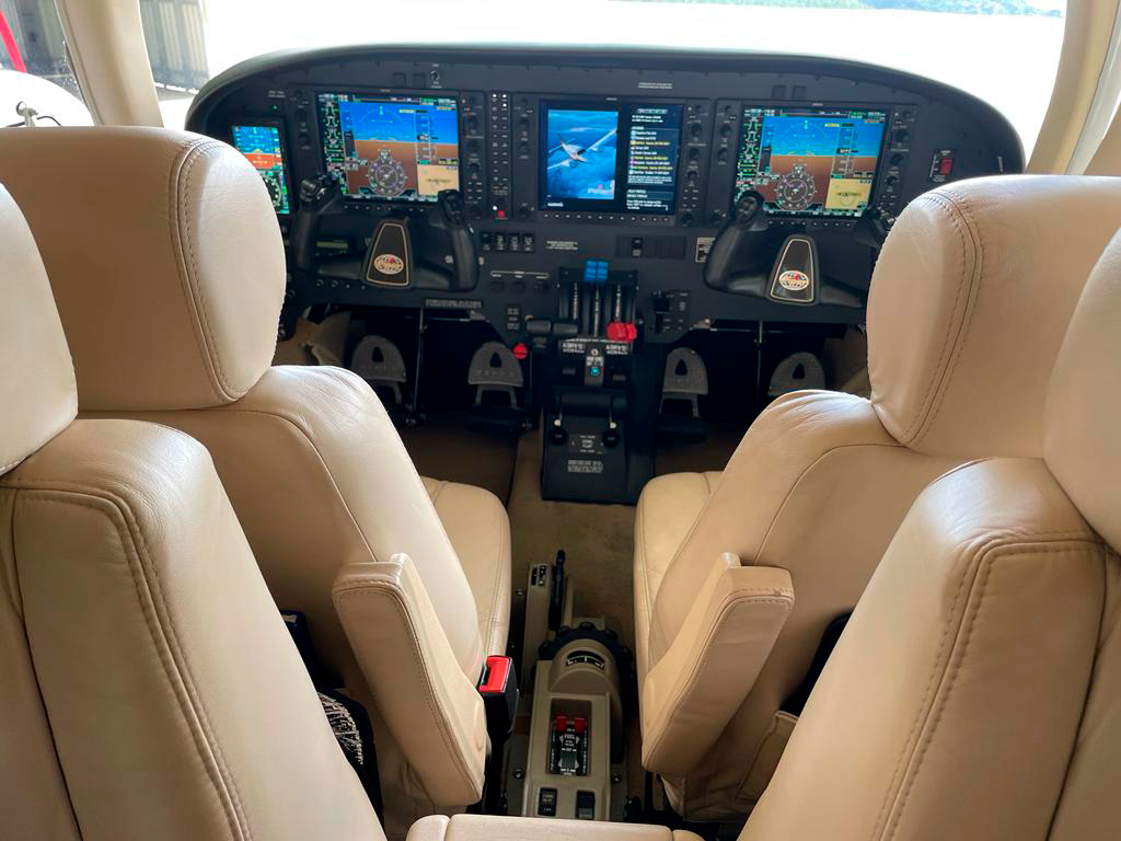 Avião Piper Seneca V PA-34-220T – Ano 2013 – 1.300 H.T.