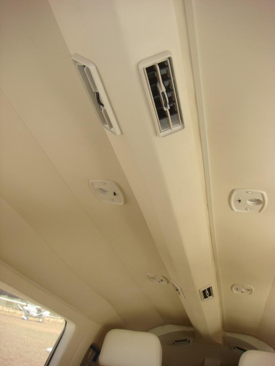 Piper Seneca III PA-34-220T – Ano 1981 – 2.694 H.T.