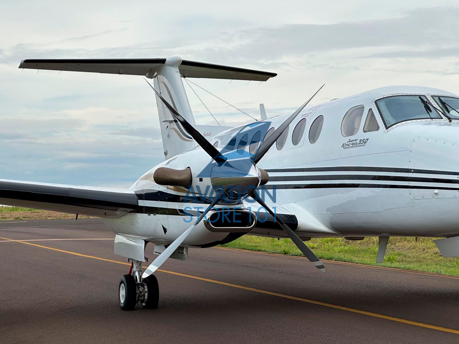 Beechcraft Super King Air 350 – Ano 2000 – 3.400 H.T.