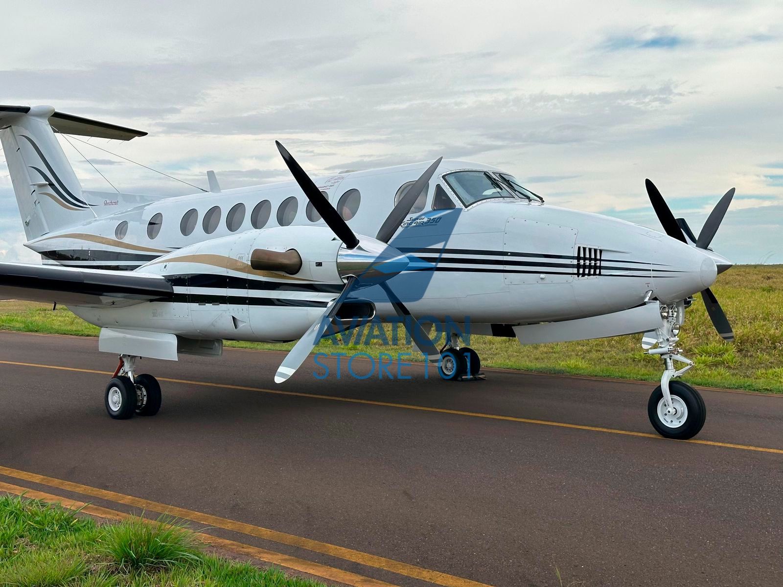 Beechcraft Super King Air 350 – Ano 2000 – 3.400 H.T.