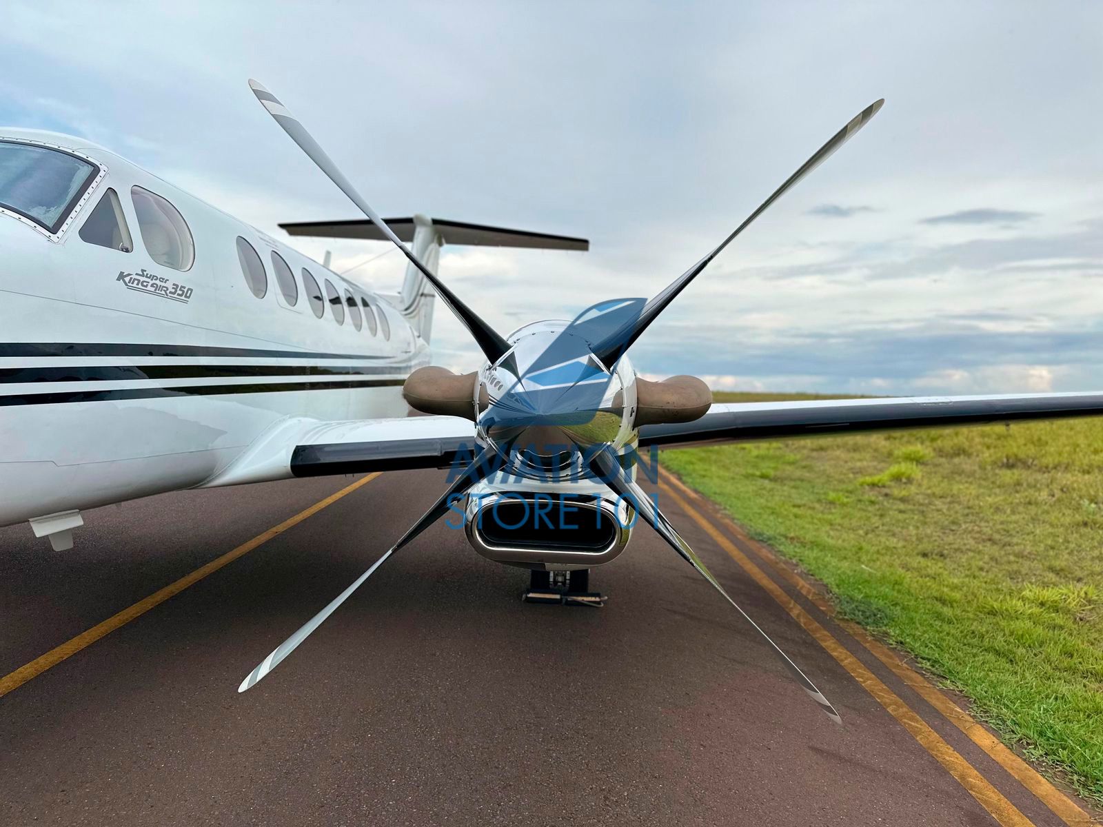 Beechcraft Super King Air 350 – Ano 2000 – 3.400 H.T.