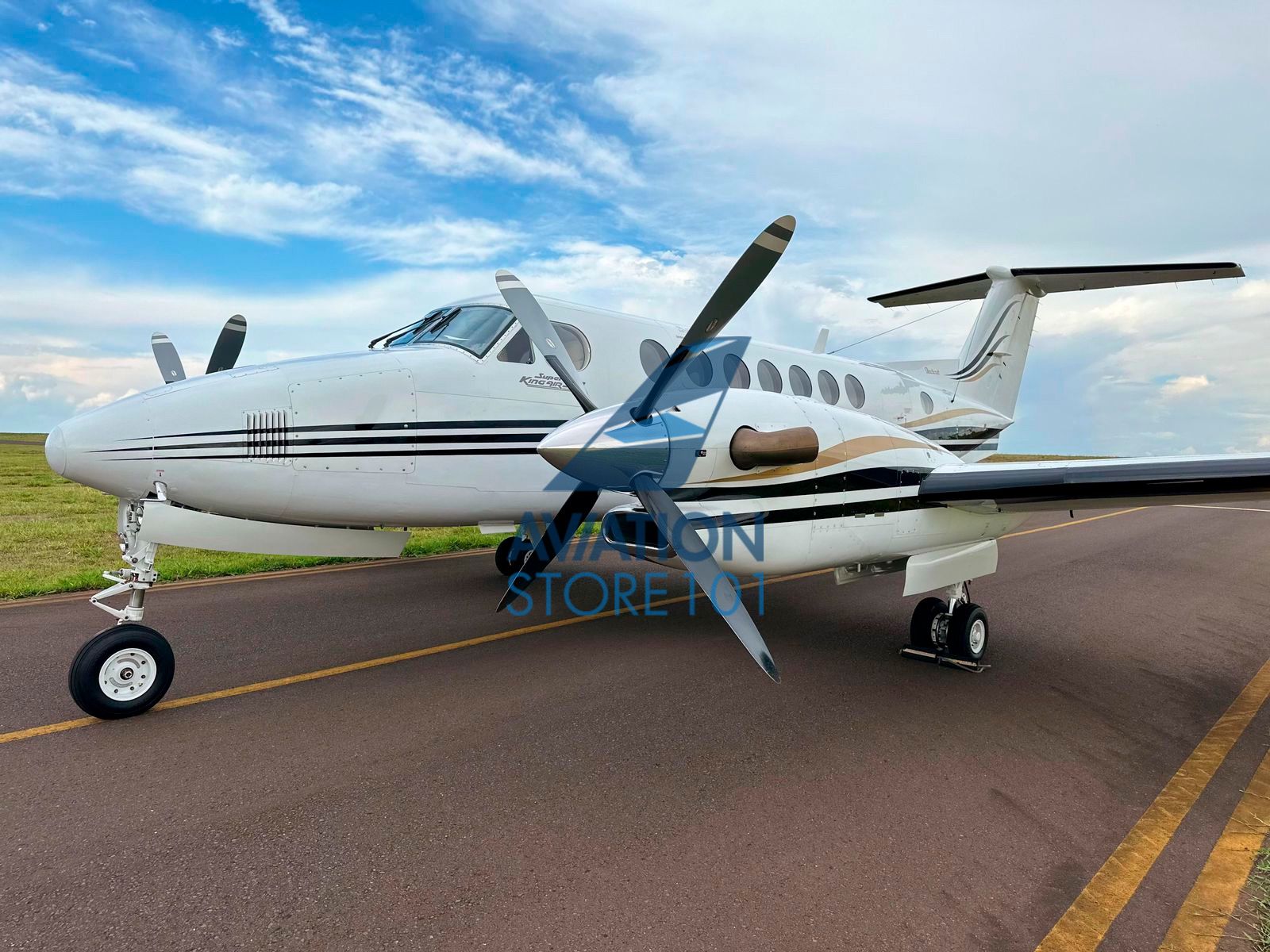 Beechcraft Super King Air 350 – Ano 2000 – 3.400 H.T.