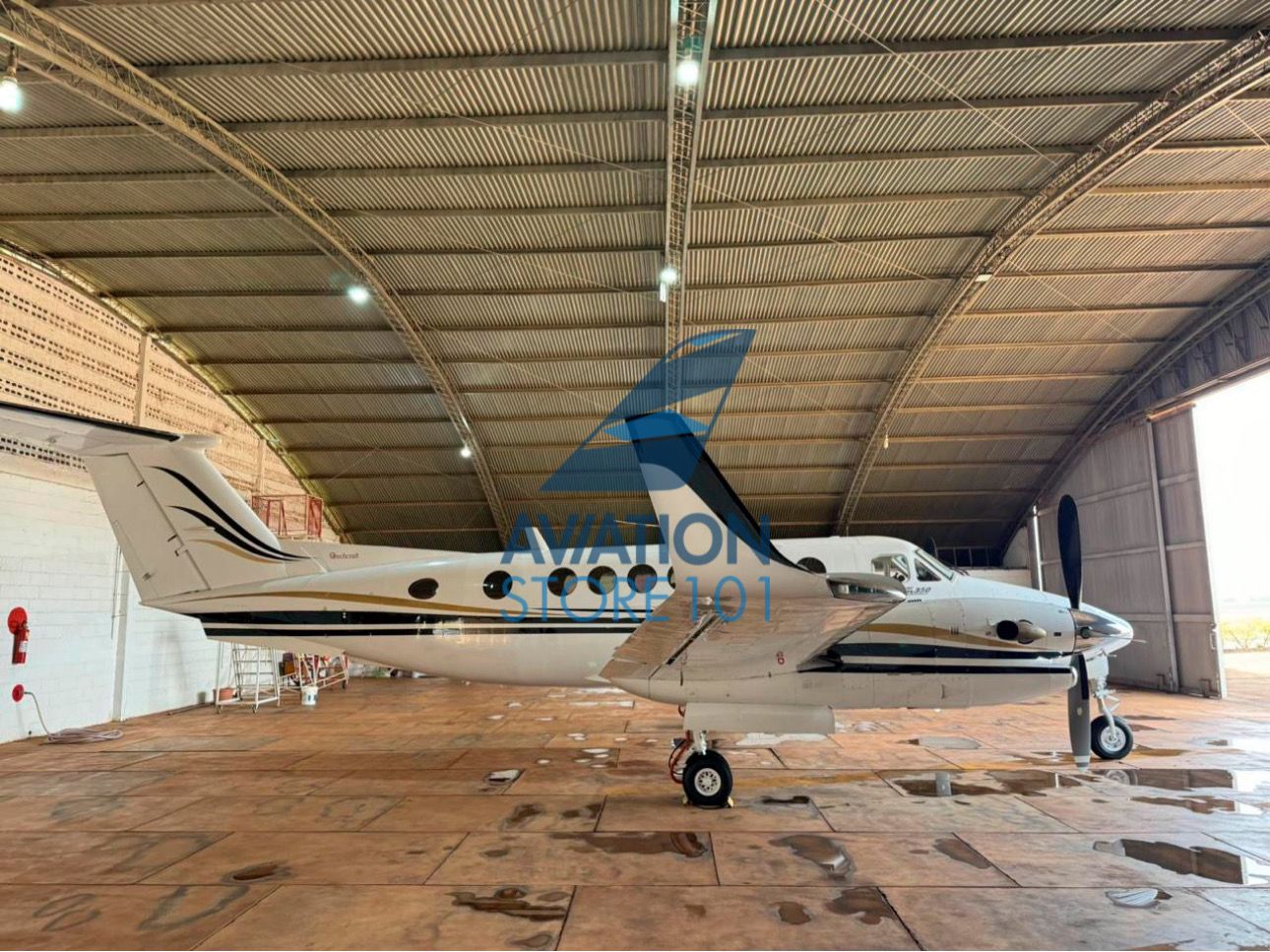 Beechcraft Super King Air 350 – Ano 2000 – 3.400 H.T.
