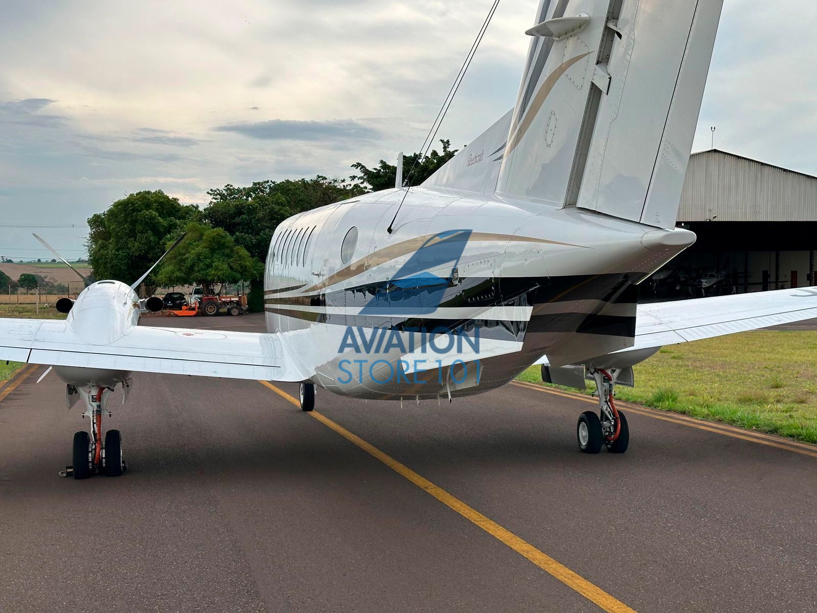 Beechcraft Super King Air 350 – Ano 2000 – 3.400 H.T.