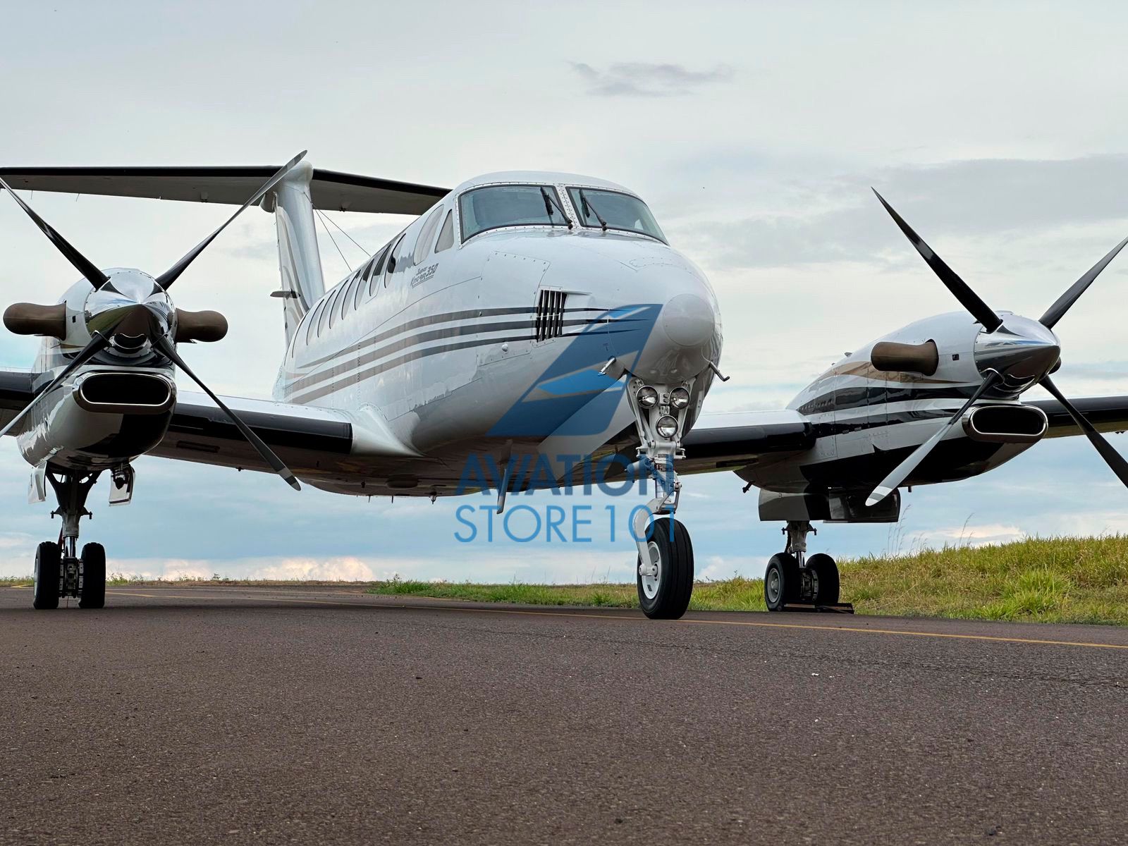 Beechcraft Super King Air 350 – Ano 2000 – 3.400 H.T.