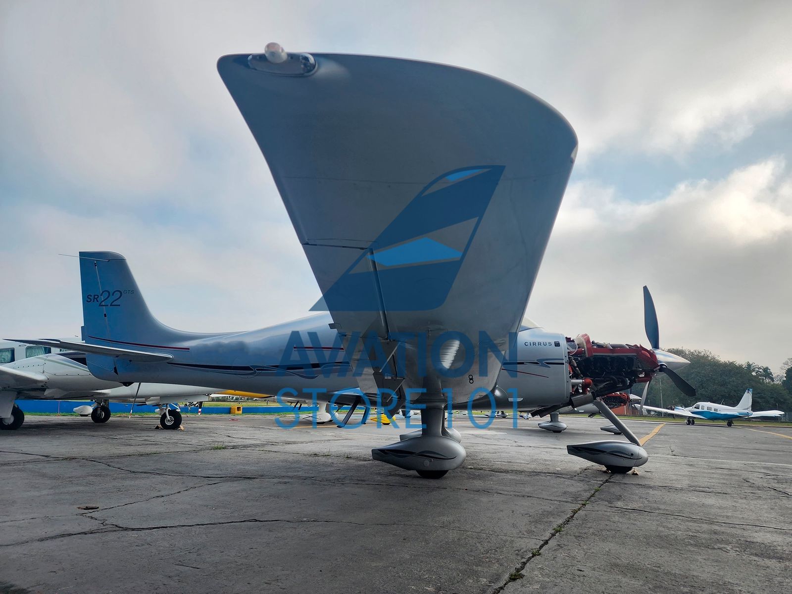 Avião Cirrus SR22 – Ano 2010 – 1.160 H.T.