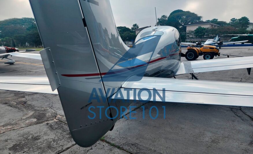 Avião Cirrus SR22 – Ano 2010 – 1.160 H.T.