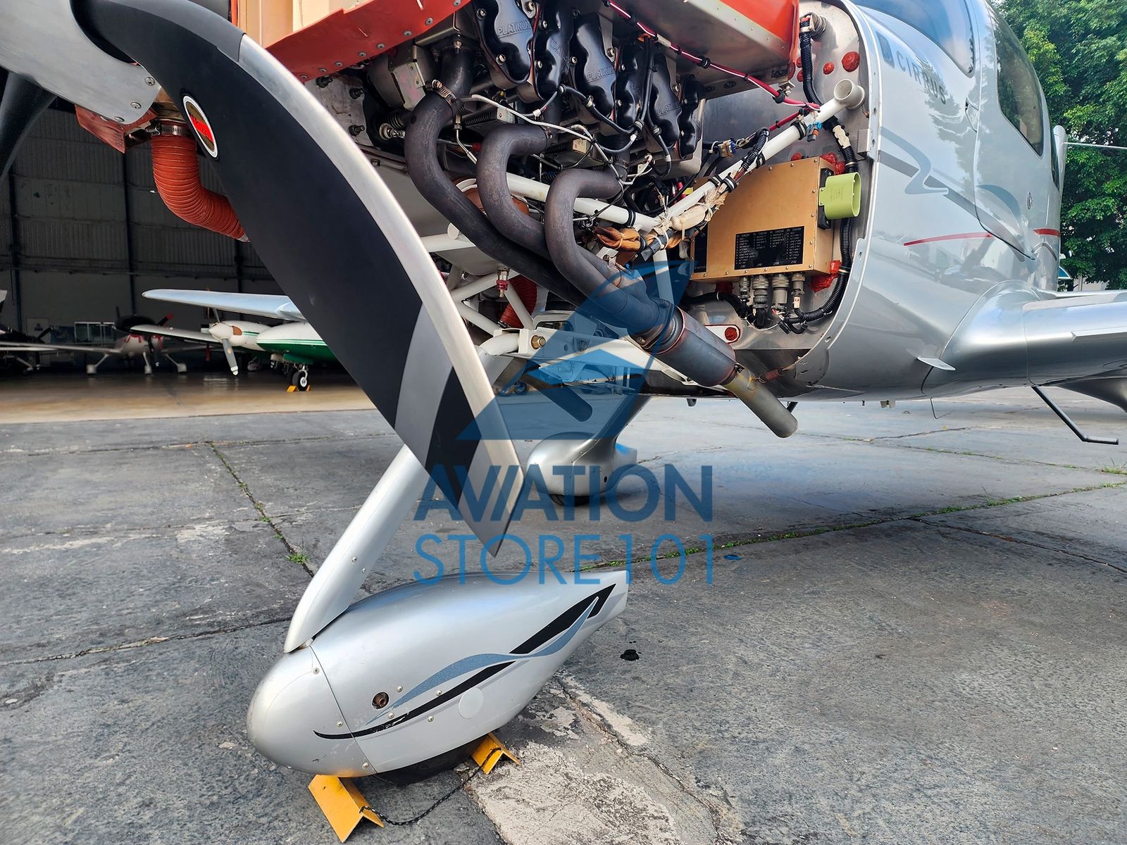 Avião Cirrus SR22 – Ano 2010 – 1.160 H.T.