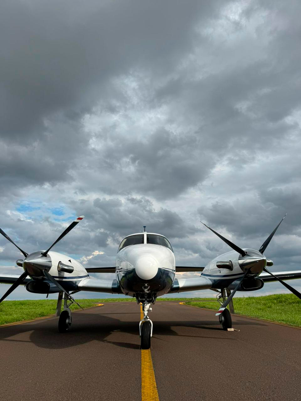 Piper Cheyenne II – Ano 1981 – 10.500 H.T.