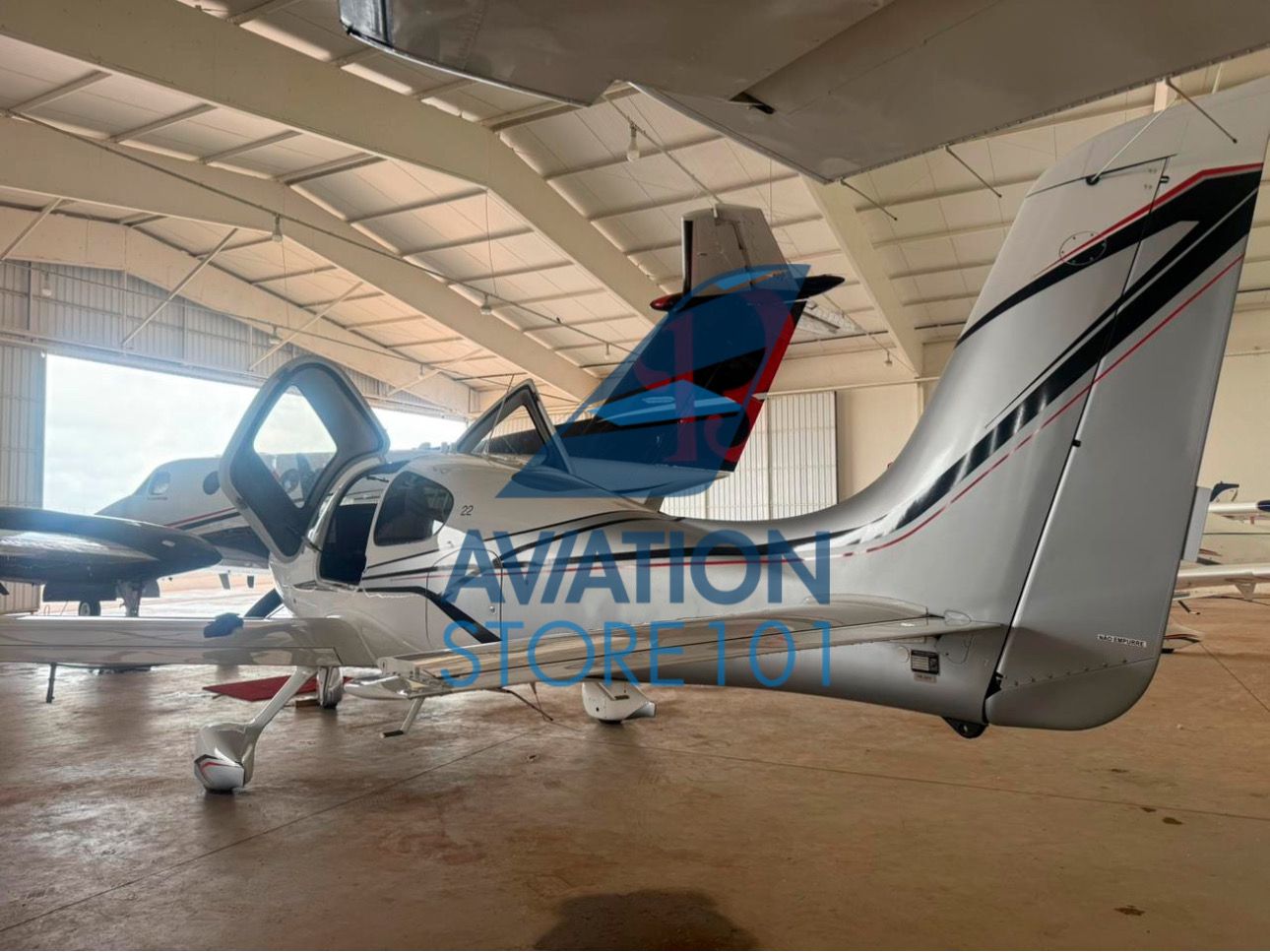 Avião Cirrus SR22 – Ano 2017 – 550 H.T.