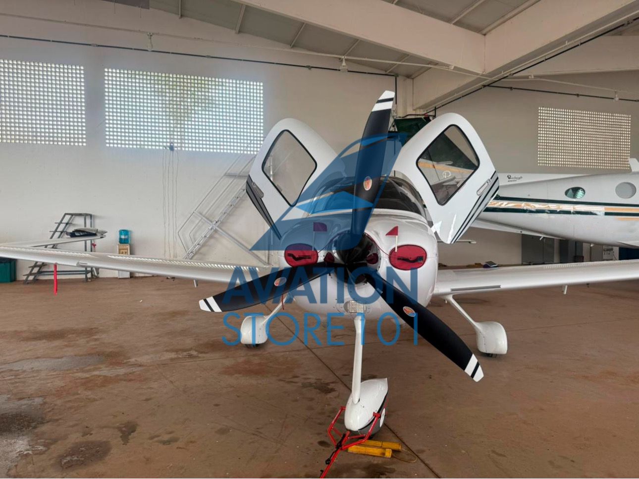 Avião Cirrus SR22 – Ano 2017 – 550 H.T.