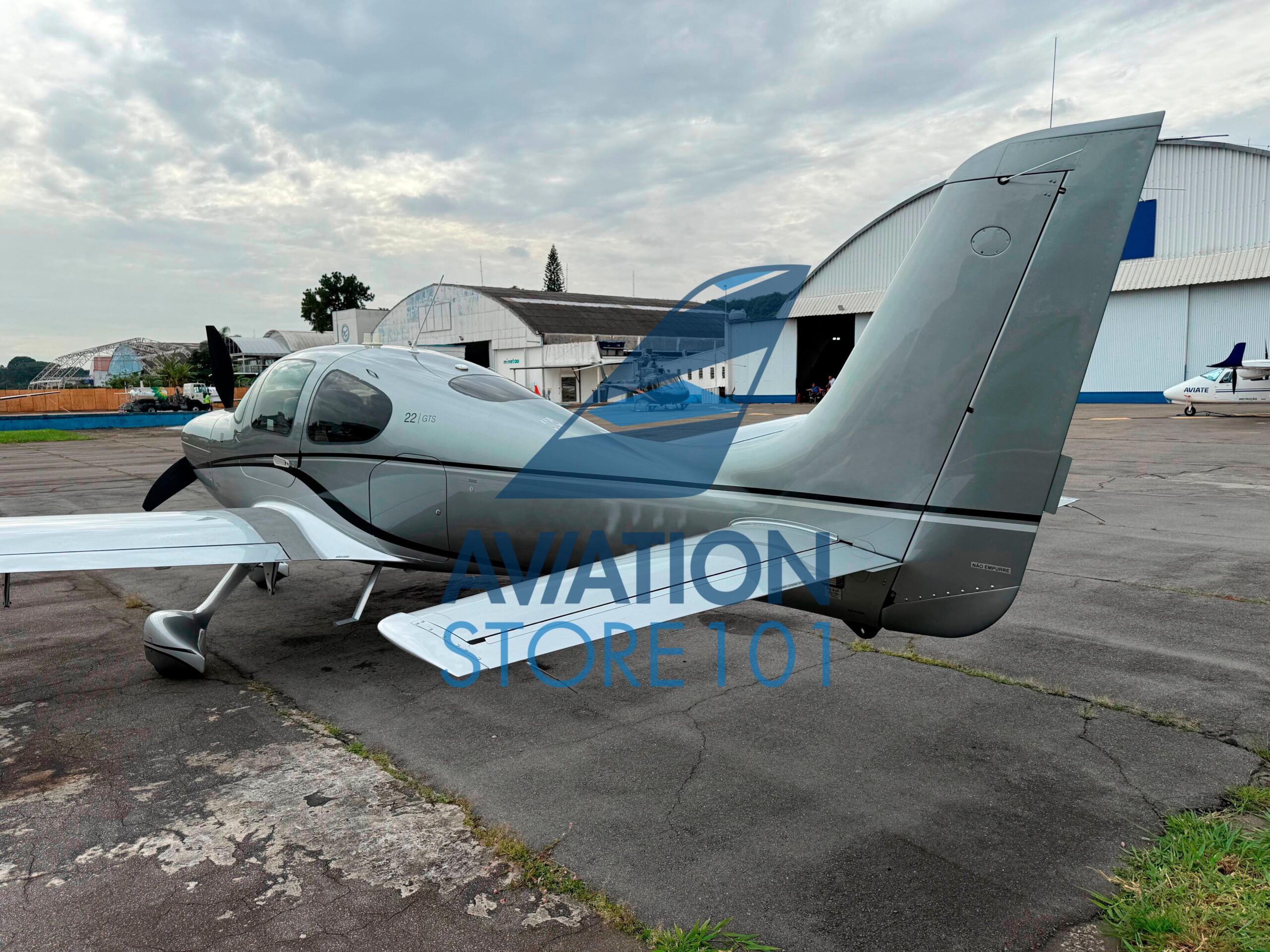 Avião Cirrus SR22 G5 GTS – Ano 2016 – 1.170 H.T.