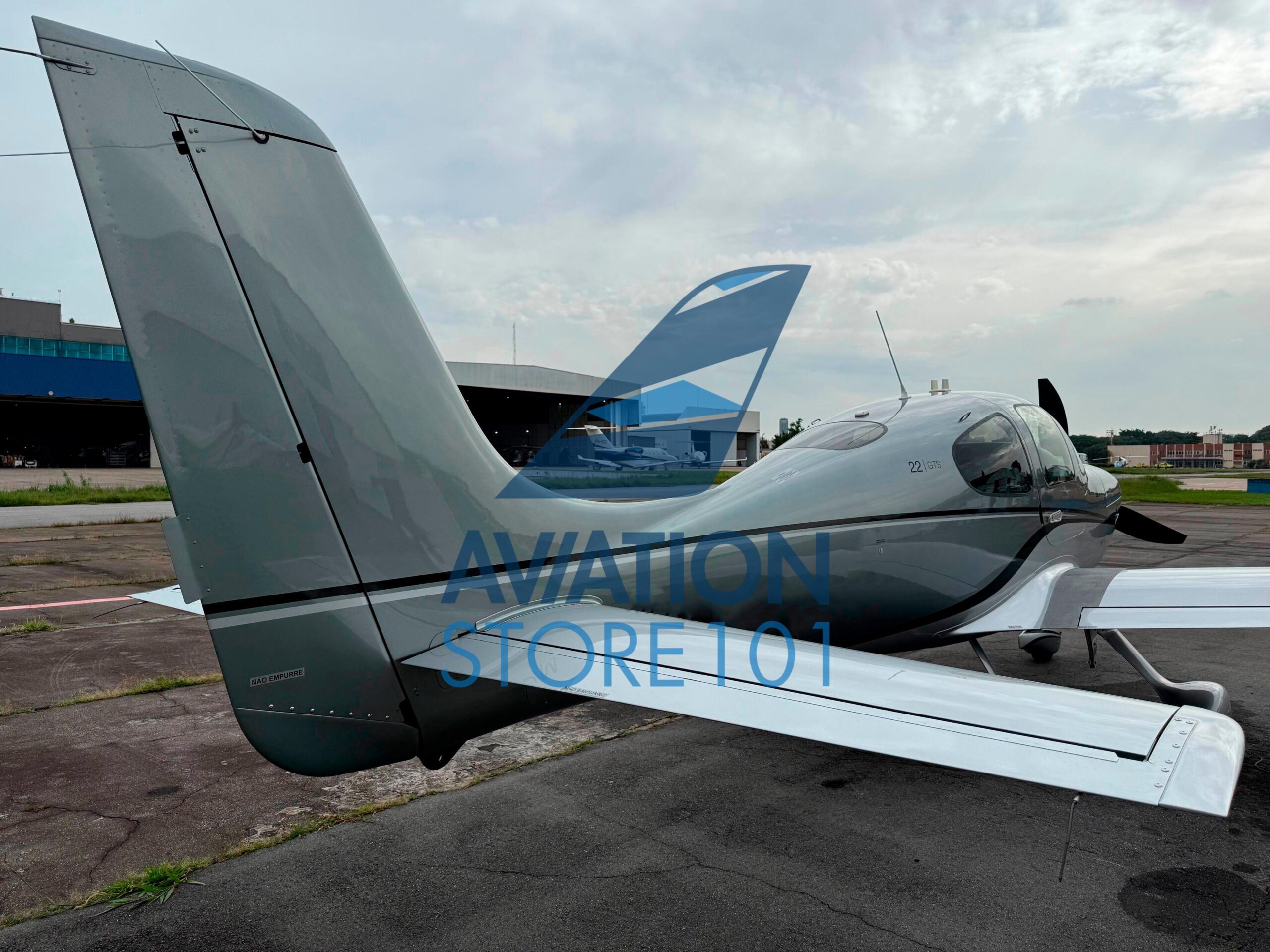Avião Cirrus SR22 G5 GTS – Ano 2016 – 1.170 H.T.