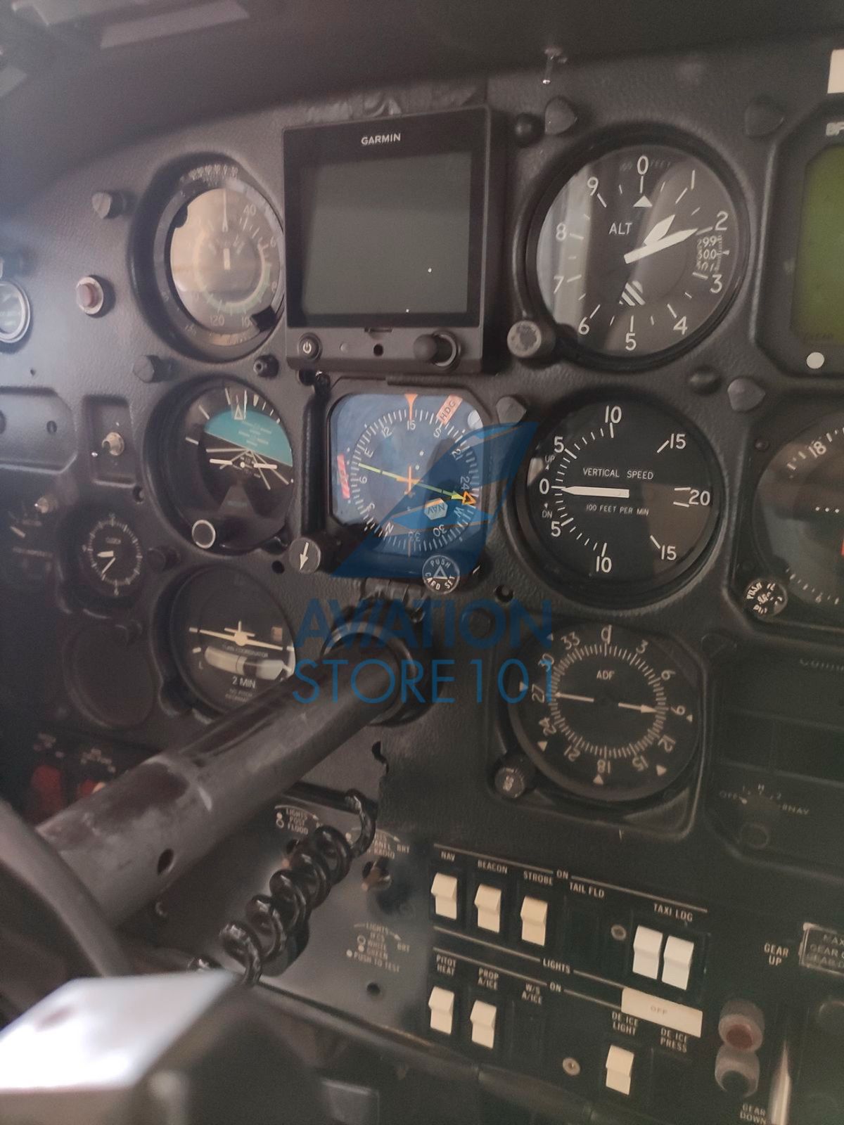 Avião Cessna 210N – Ano 1982 à Venda