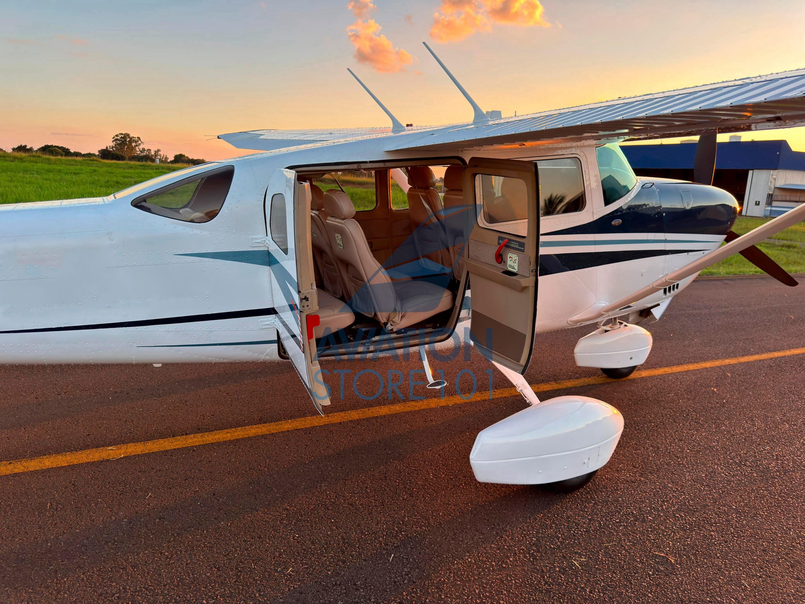 Avião Cessna 206H – Ano 2007 – 1.300 H.T.
