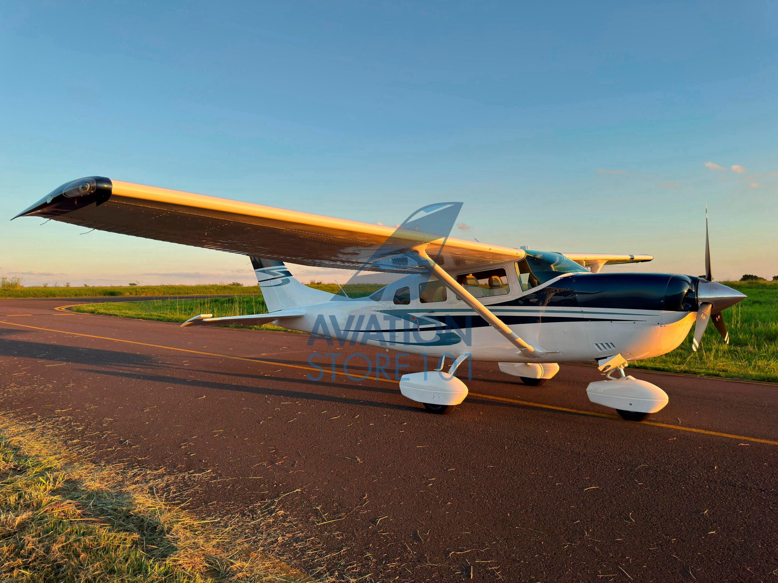 Avião Cessna 206H – Ano 2007 – 1.300 H.T.