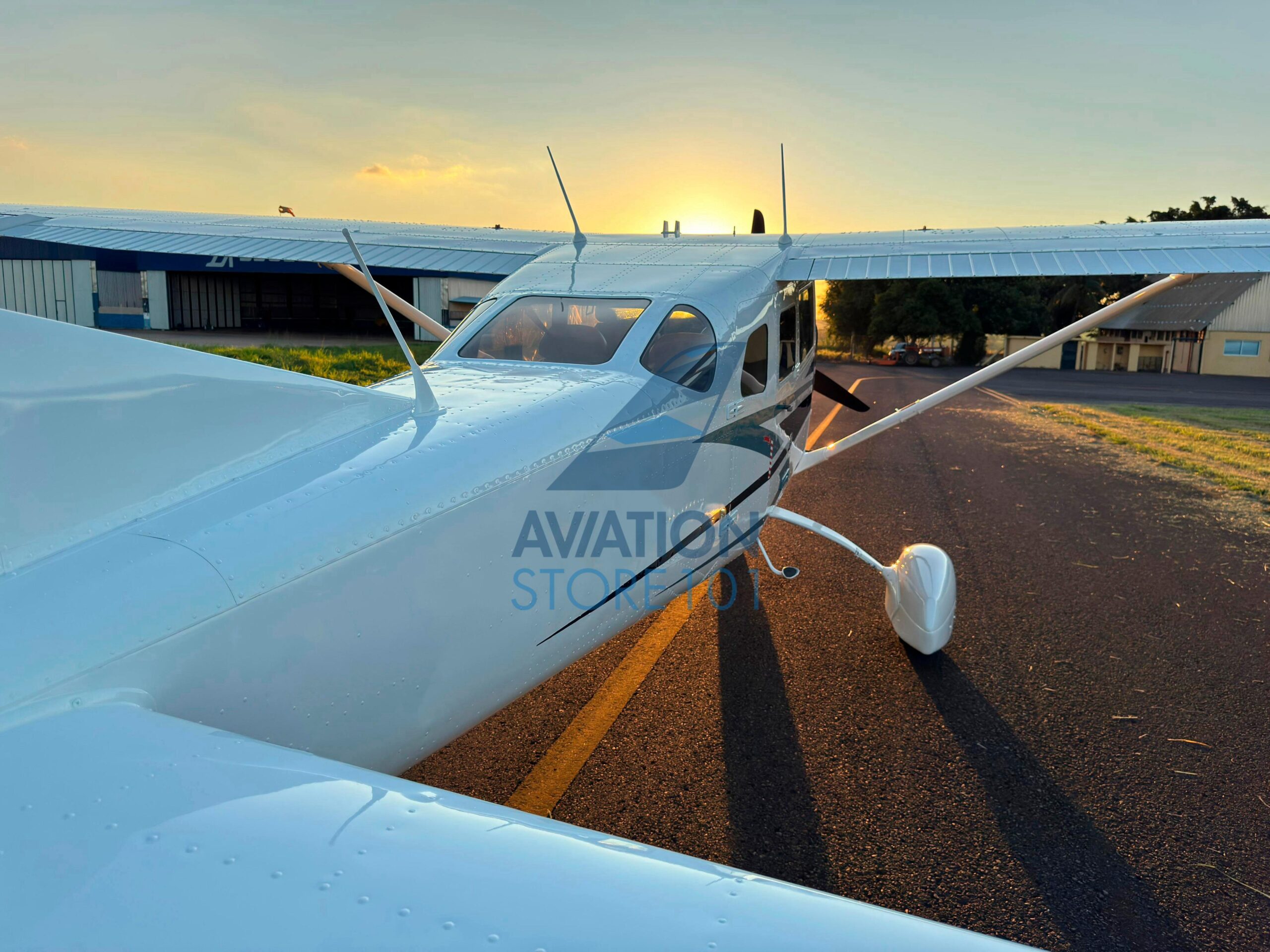 Avião Cessna 206H – Ano 2007 – 1.300 H.T.