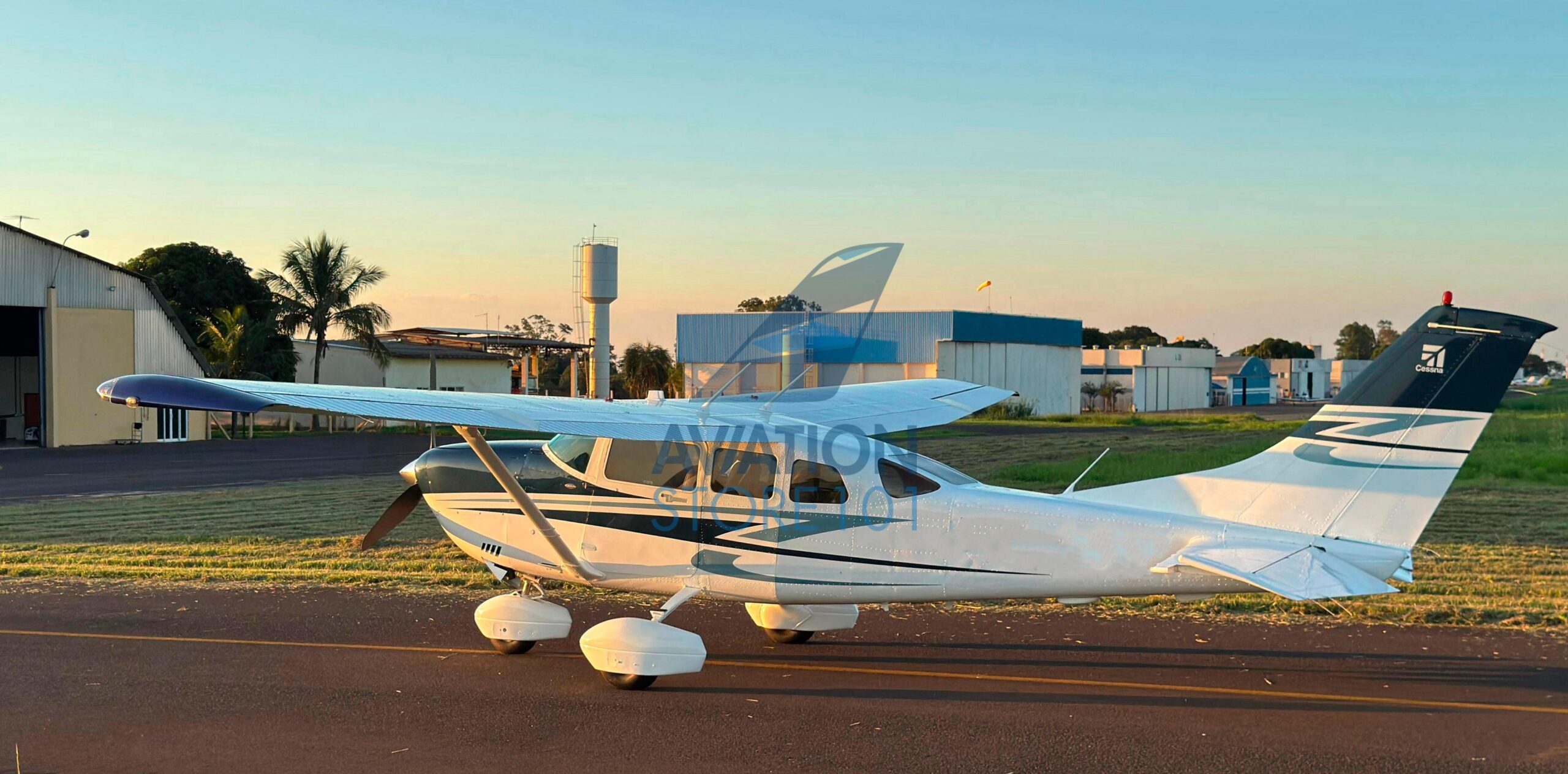 Avião Cessna 206H – Ano 2007 – 1.300 H.T.