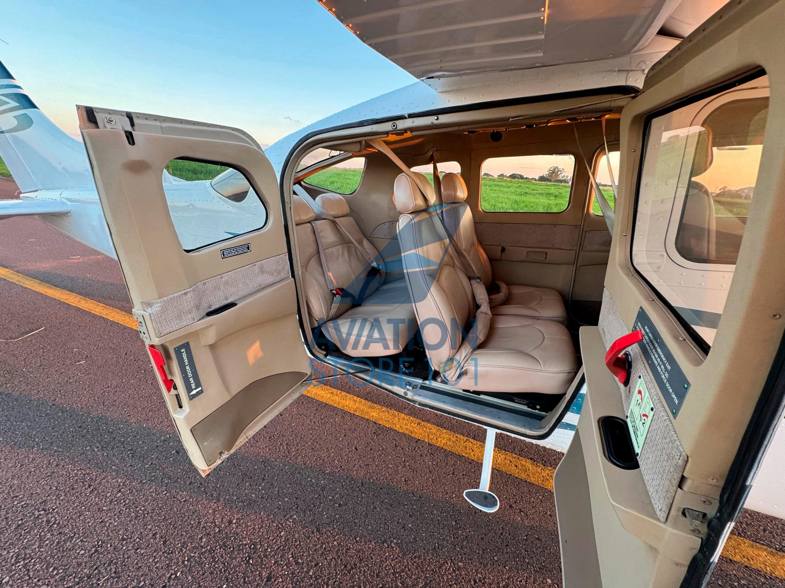 Avião Cessna 206H – Ano 2007 – 1.300 H.T.