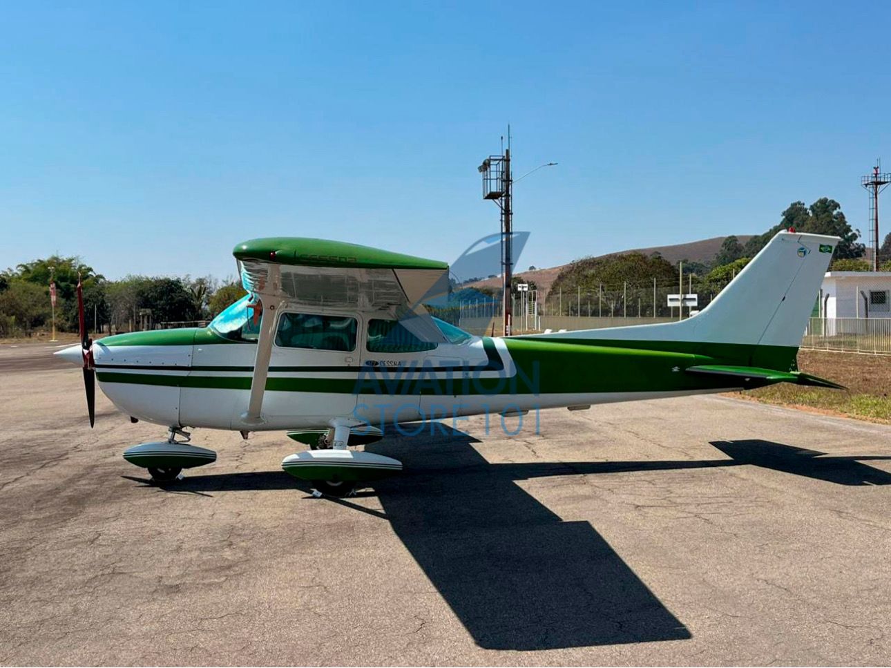 Avião Cessna 172M Skyhawk- Ano 1974 – 5.232 H.T.