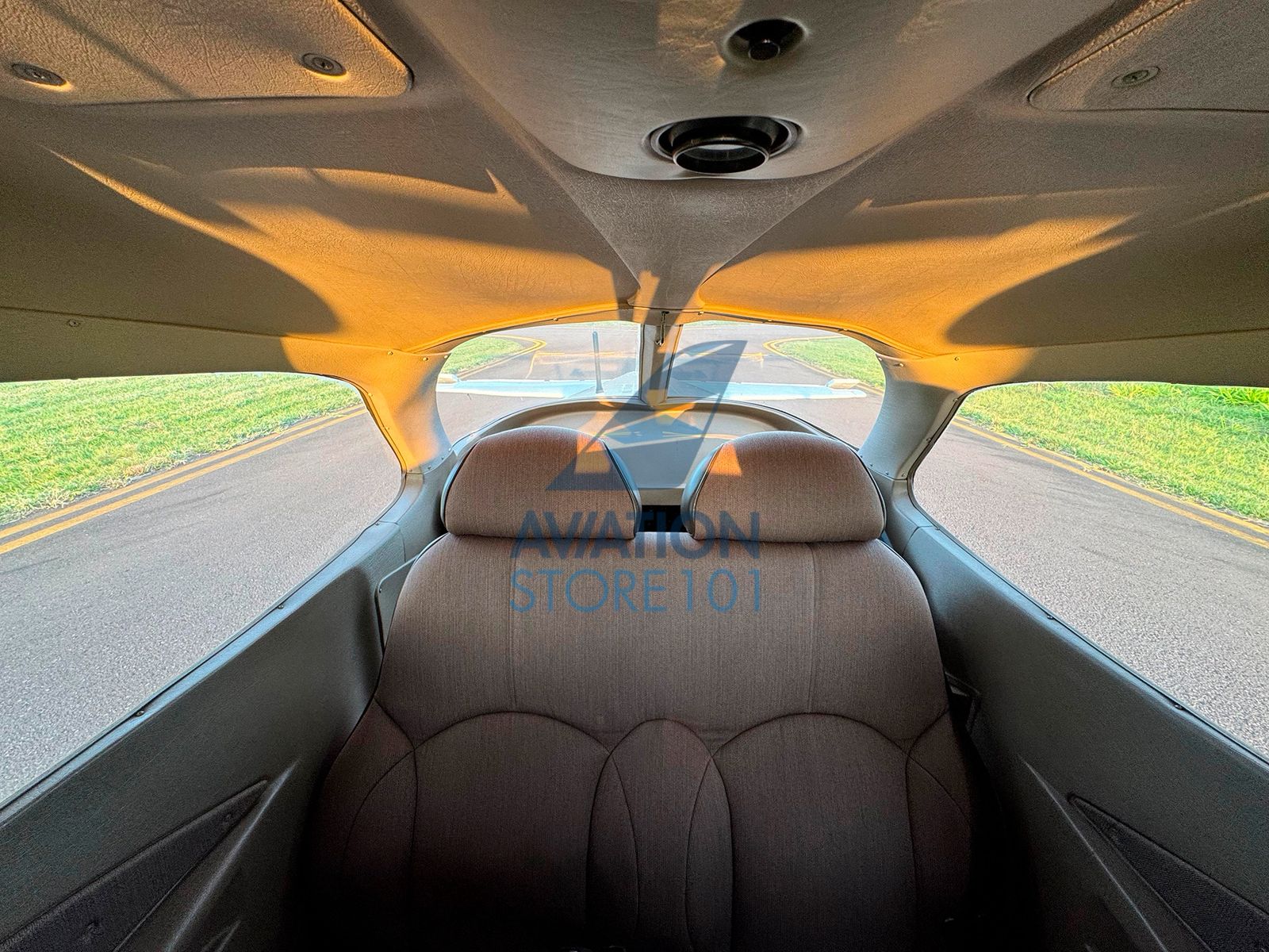 Avião Cessna 172R Skyhawk- Ano 2002 – 1.480 H.T.