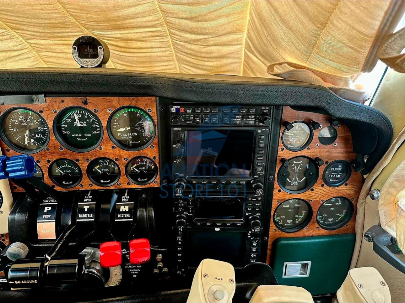Avião Beechcraft Baron 58 – Ano 1983 – 1.250 H.T.