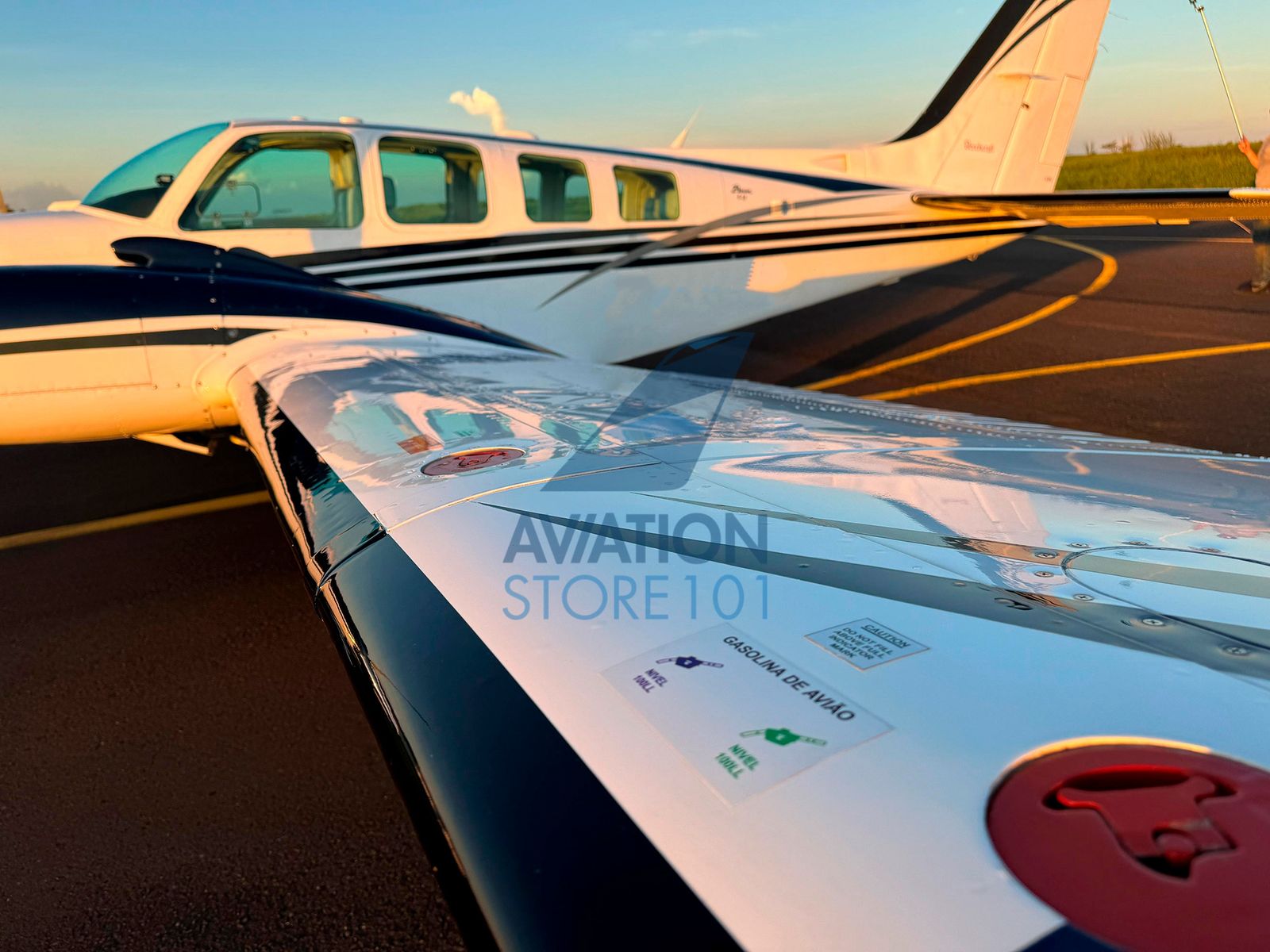 Avião Beechcraft Baron 58 – Ano 1998 – 2.400 H.T.