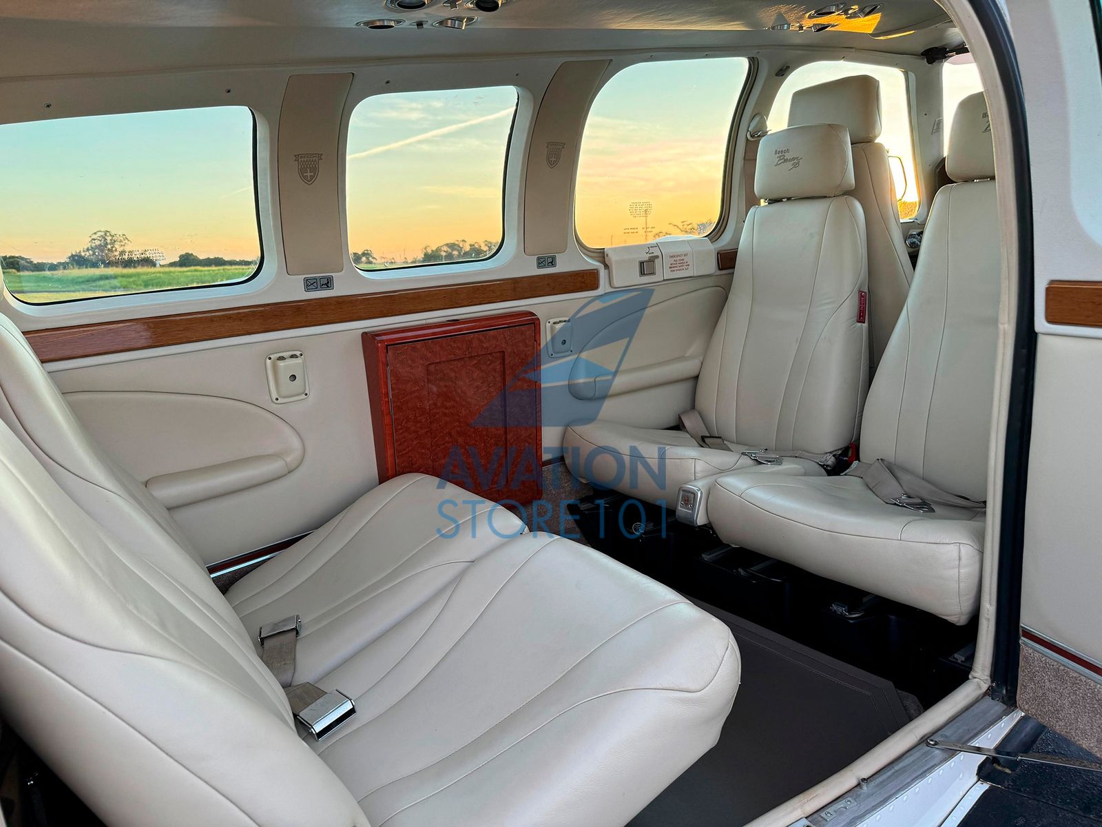 Avião Beechcraft Baron 58 – Ano 1998 – 2.400 H.T.