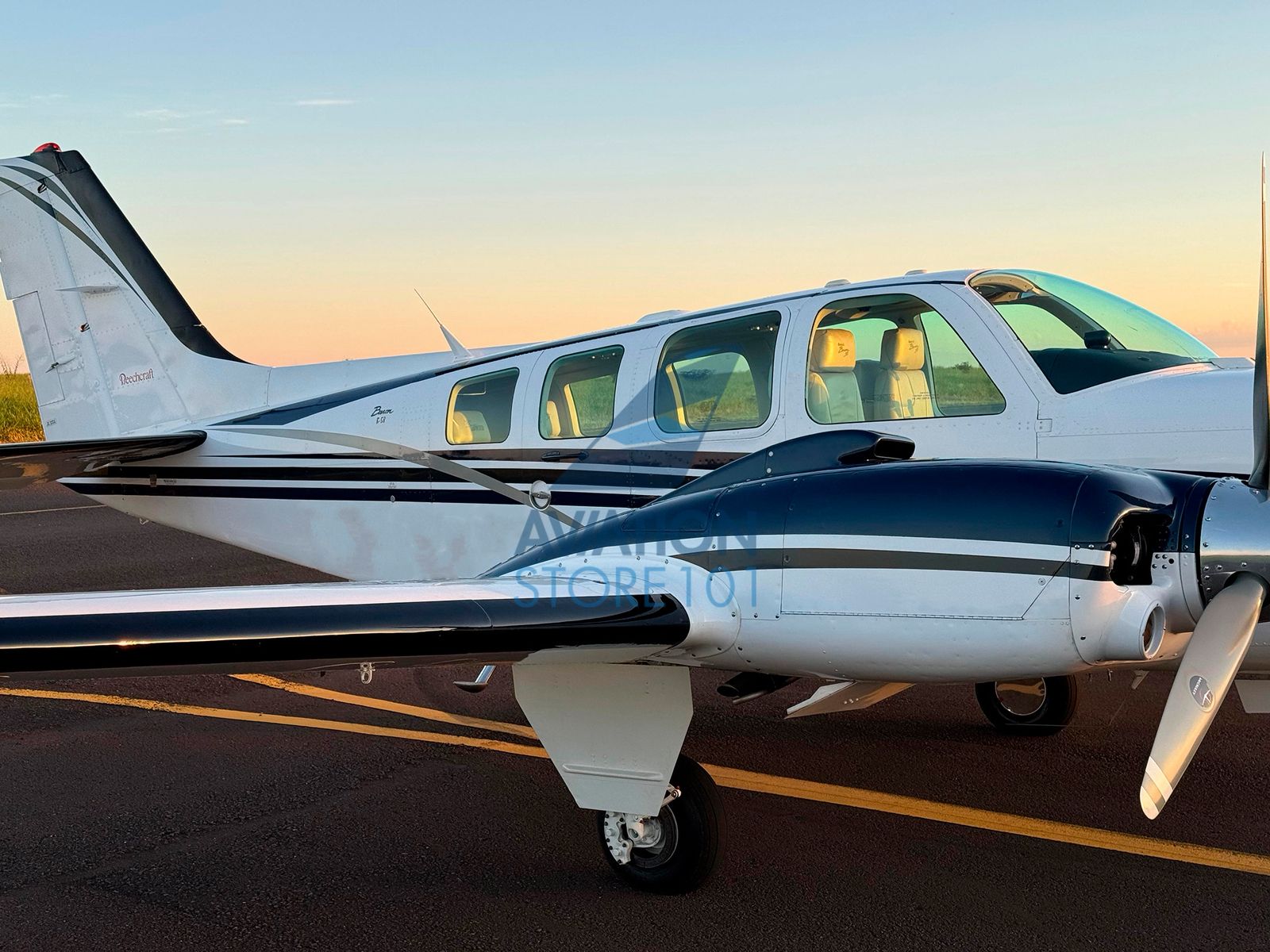 Avião Beechcraft Baron 58 – Ano 1998 – 2.400 H.T.